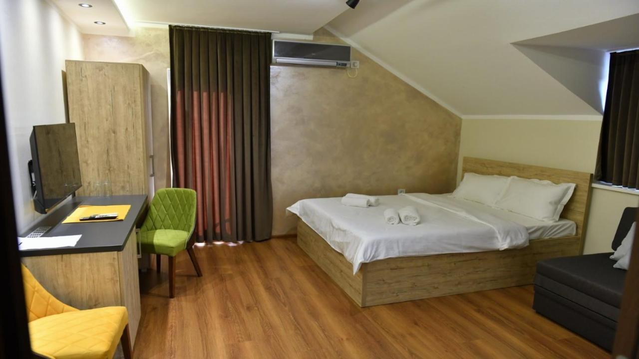 Apartmani Mali Vikend Белград Экстерьер фото